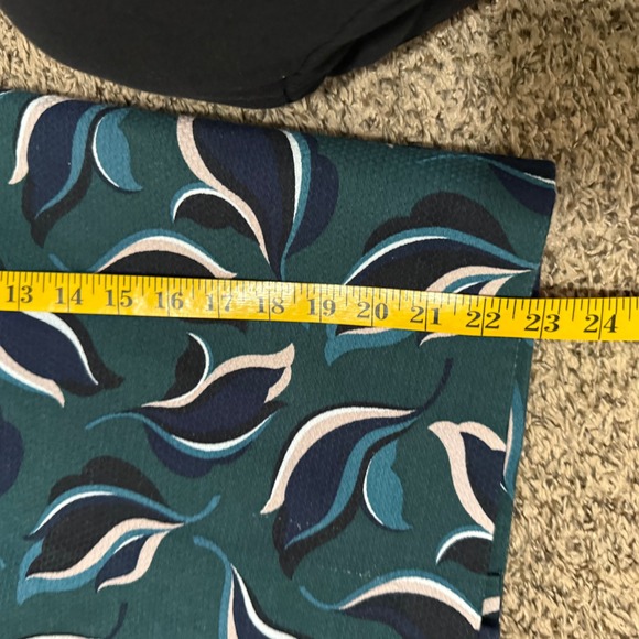 Ann‎ Taylor Factory Womens Skirt Green Leaf Print Pencil Skirt Size 8 - Picture 7 of 7